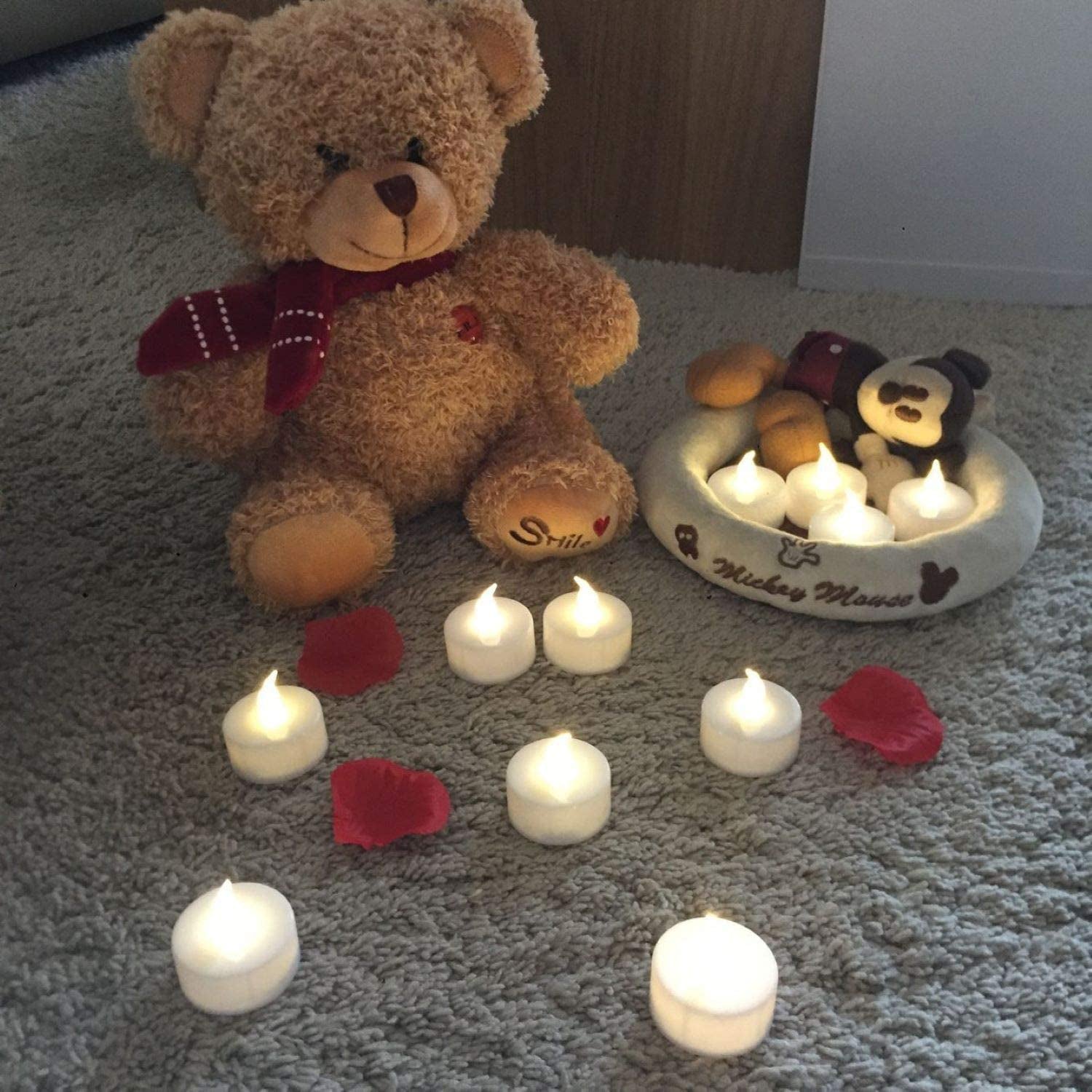 24-Pack Flameless LED Tea Light Candles – Realistic Flickering Battery-Operated Tealights in White for Parties, Decor & Gift Ideas